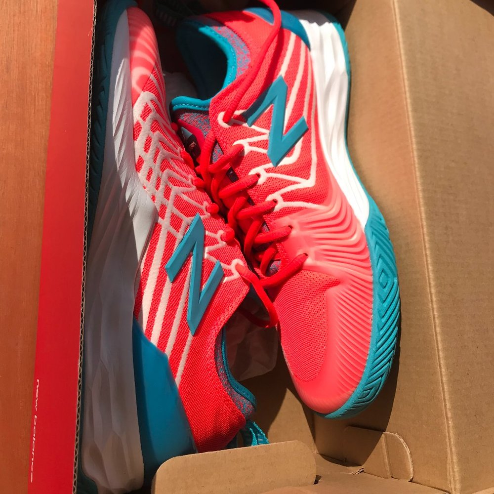 New Balance Women's Fresh Foam Lav V1 Hard Court Tennis Shoes Size 7.5